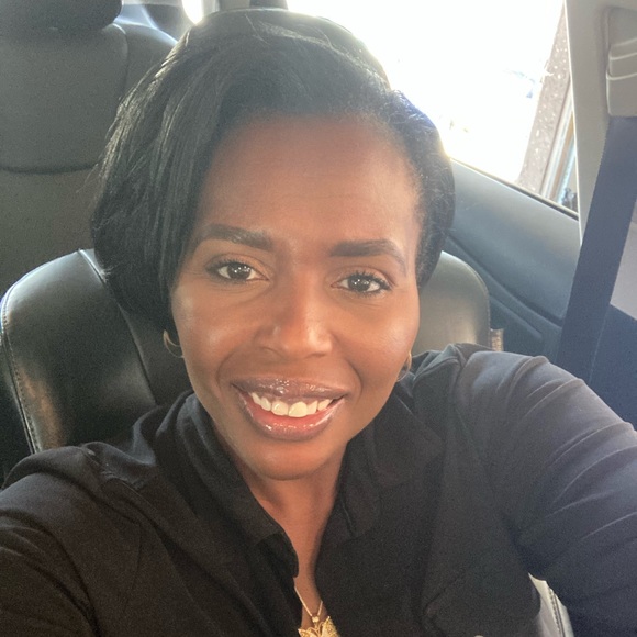 Meet your Posher, Laneeta - Picture 2 of 2